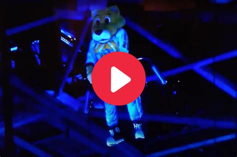 Nuggets mascot inspires young fans with suspended in mid-air act